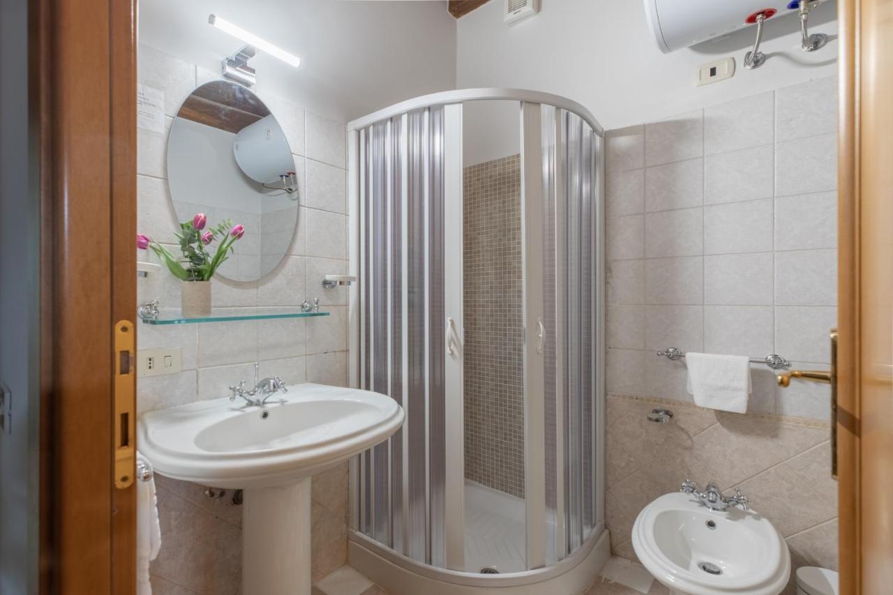 Iflat Charming Apartment Near Piazza Venezia Рим Екстериор снимка