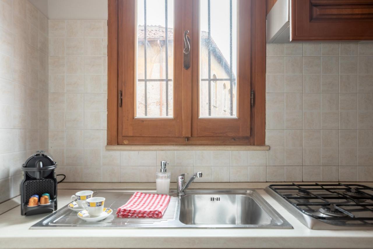 Iflat Charming Apartment Near Piazza Venezia Рим Екстериор снимка